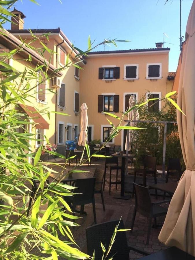 Hotel E Locanda La Bastia Valeggio sul Mincio Exterior foto