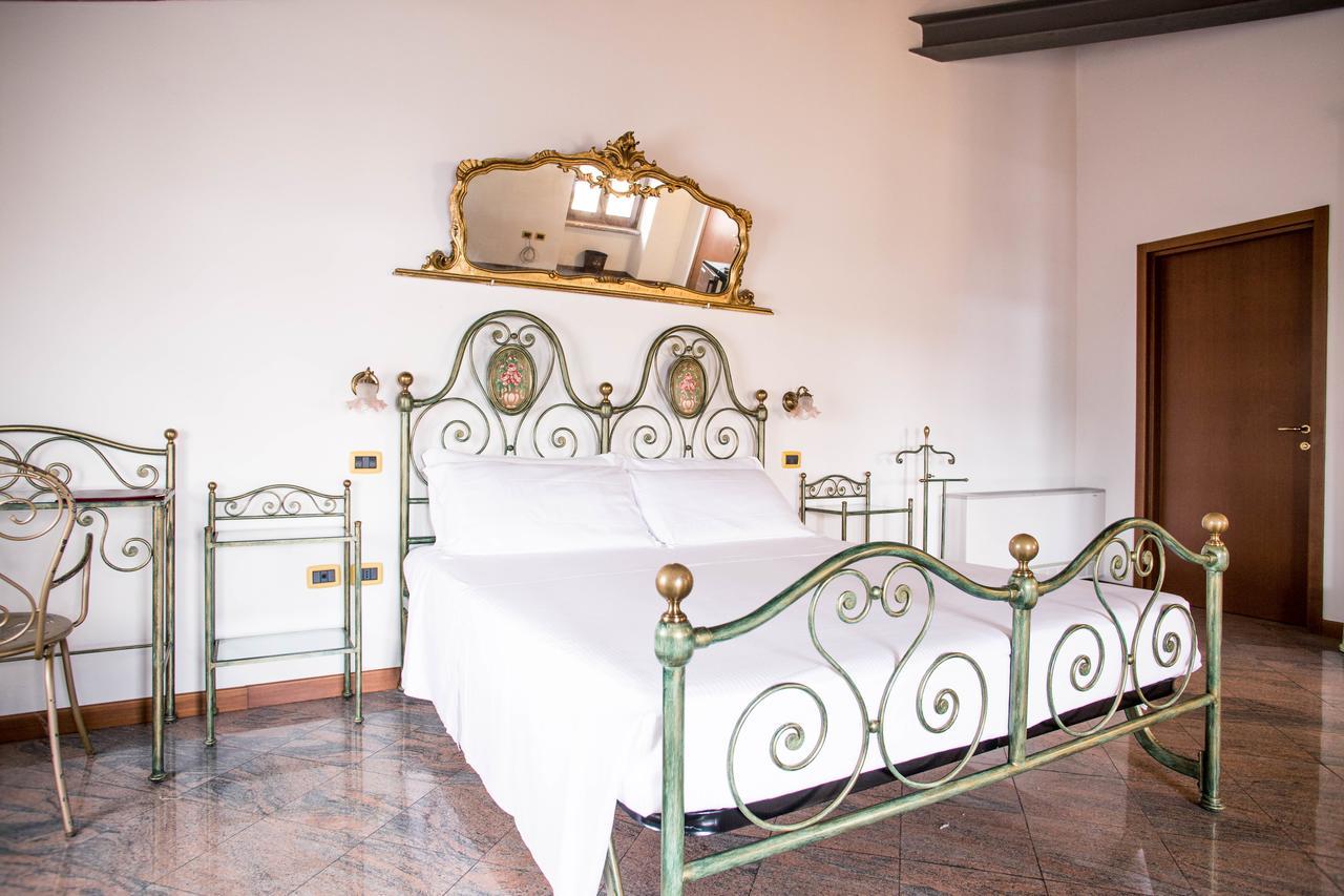 Hotel E Locanda La Bastia Valeggio sul Mincio Exterior foto